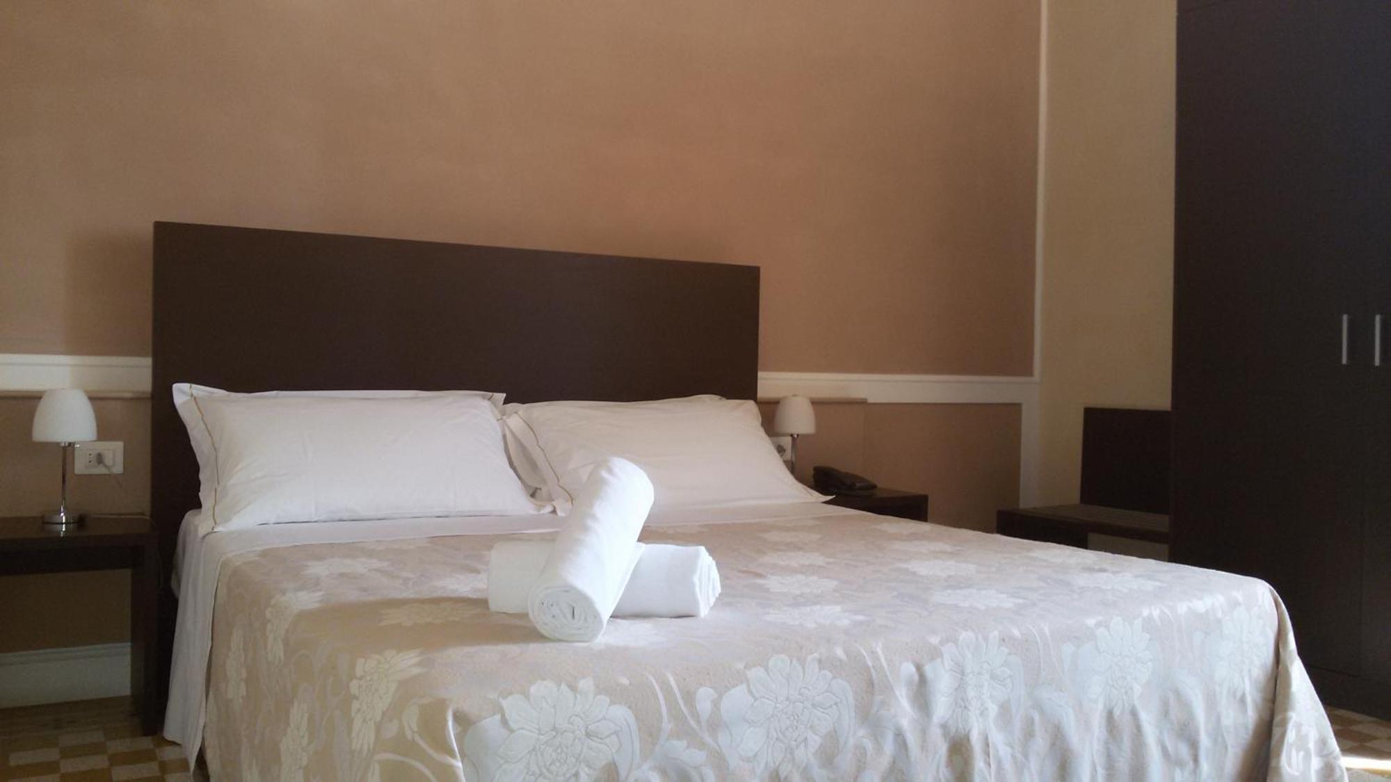 Relais Del Borgo Hotel & Spa 4 Stelle Staffolo 部屋 写真