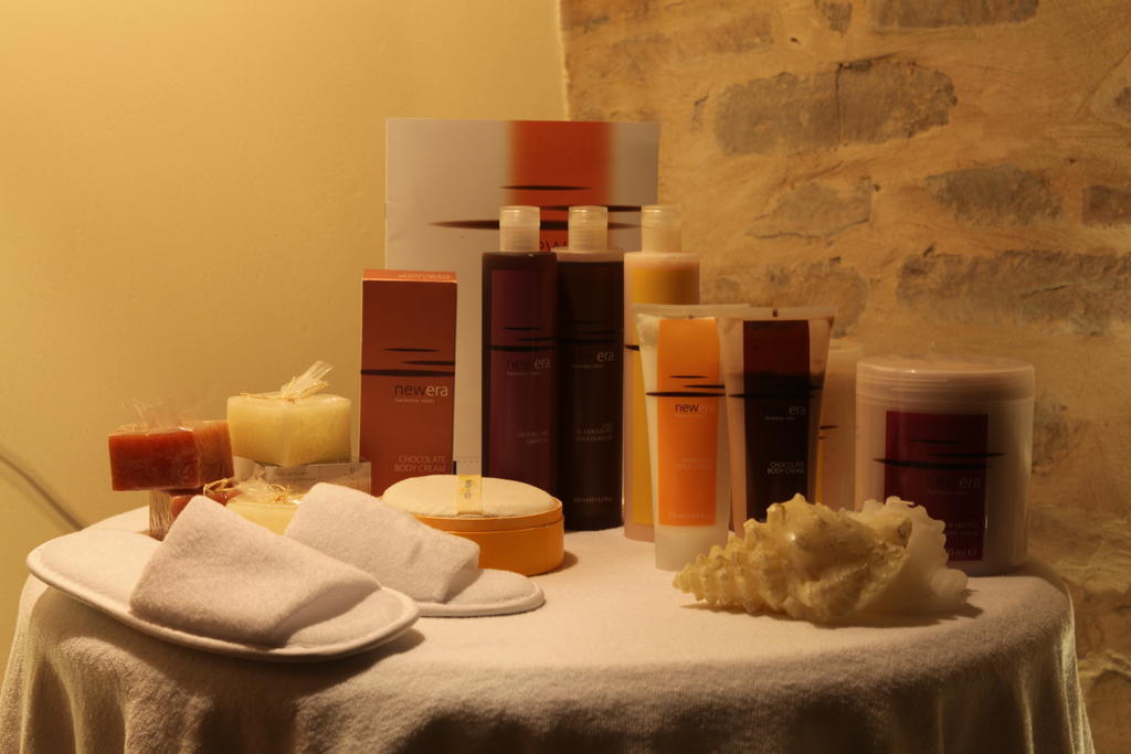 Relais Del Borgo Hotel & Spa 4 Stelle Staffolo エクステリア 写真